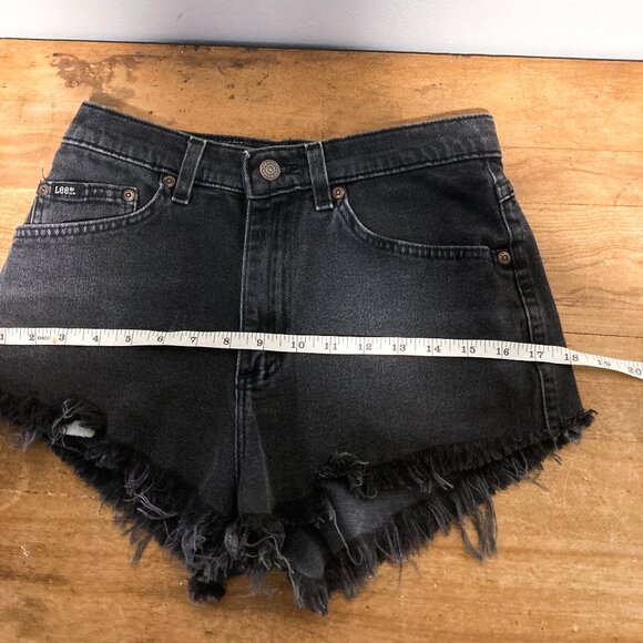 Vintage Lee Distressed Black Jean Shorts - Picture 13 of 16
